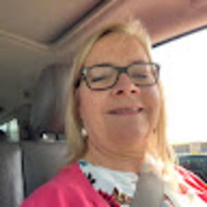 Meet your Posher, Lori